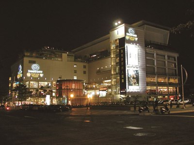 老虎城購物中心(圖檔來源：臺中觀光旅遊網)